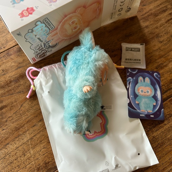 Blue Labubu - Big Into Energy (Hope)
100% Authentic - Picture 3 of 15